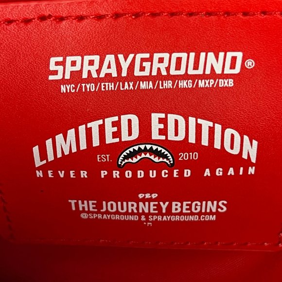 New Sprayground Scream Shark Art Piece White Backpack DLVX - Picture 9 of 11